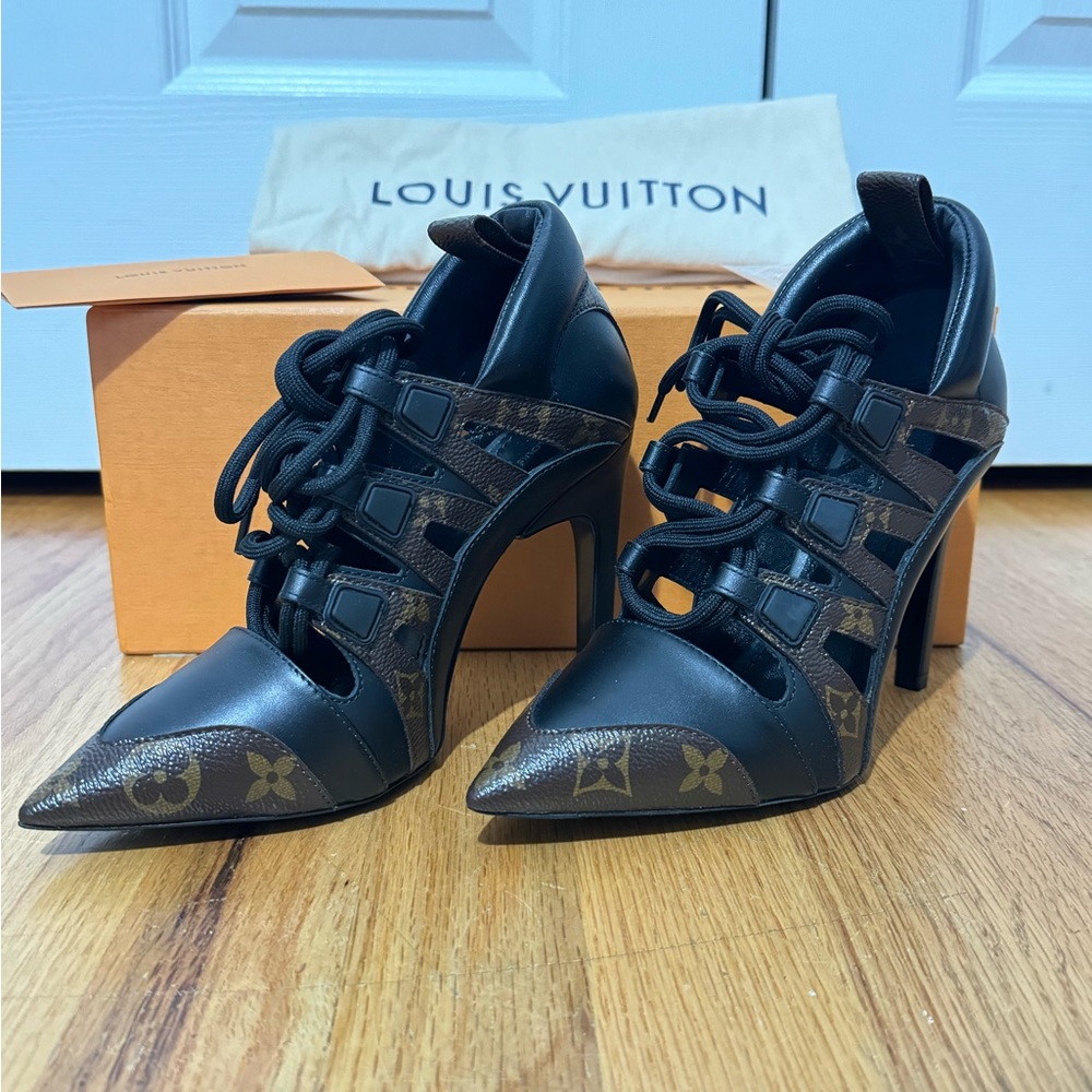 Louis Vuitton Streamline Pump Size 36.5 - Picture 2 of 9